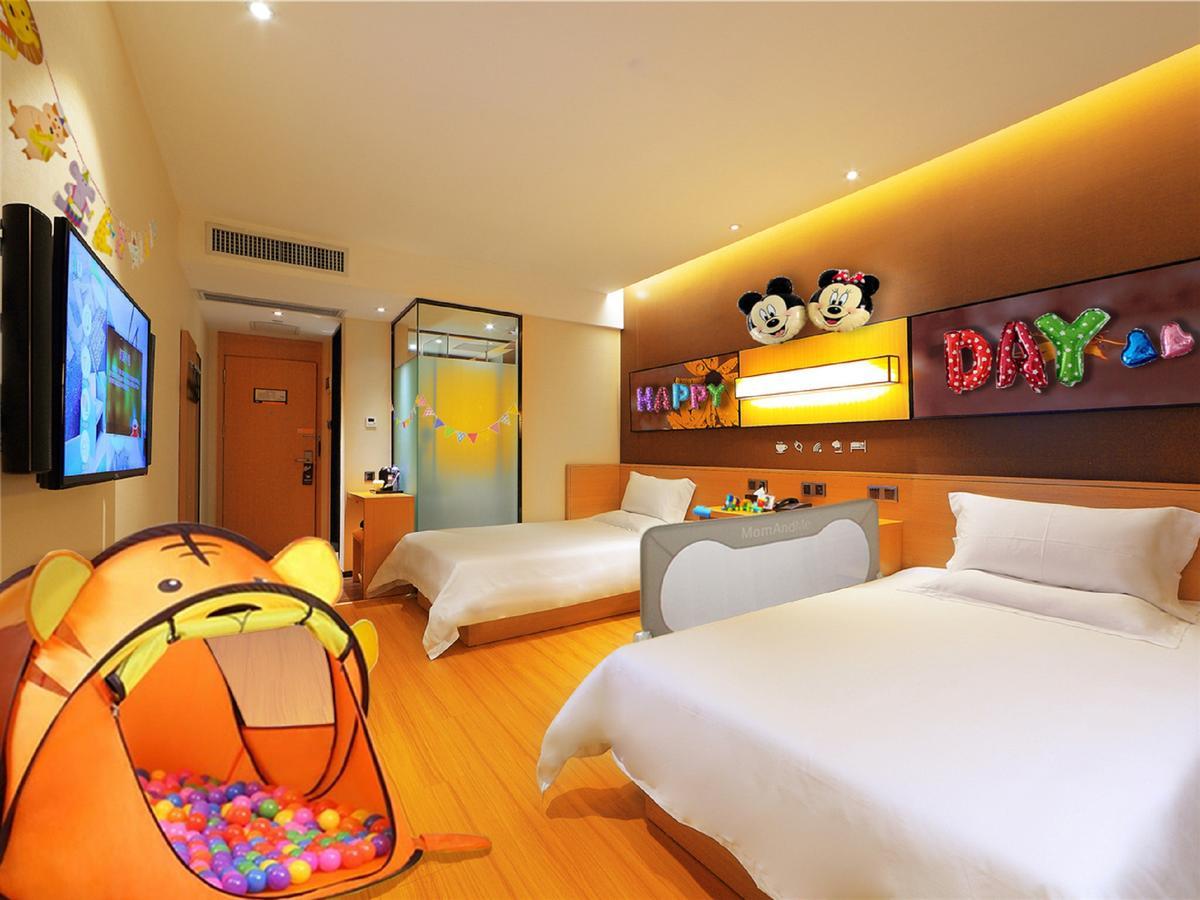 Iu Hotel Hezhou Bus Terminal Εξωτερικό φωτογραφία